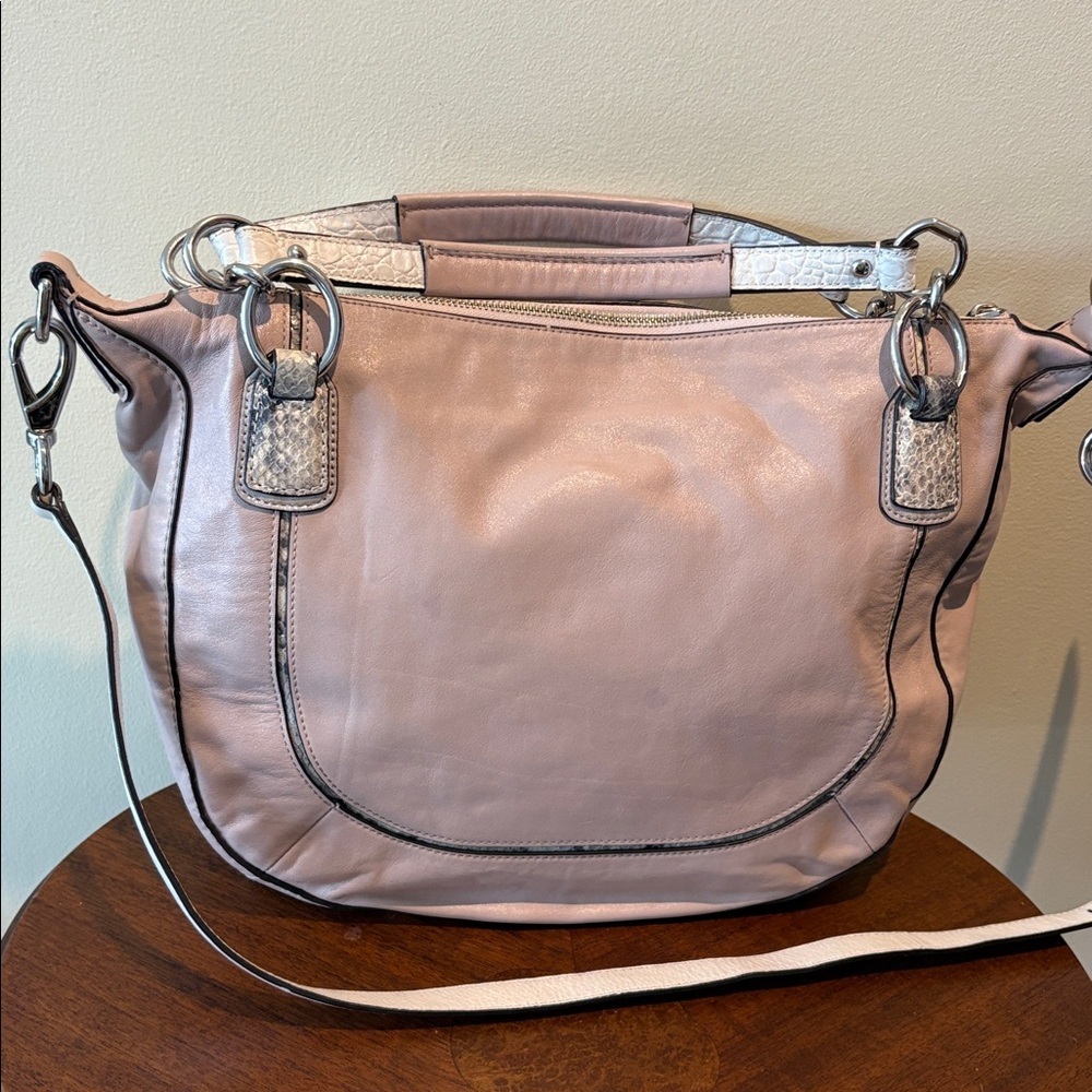 Coach Kristin shoulder/cross body bag pearlescent beige pink white snake skin - Picture 11 of 17